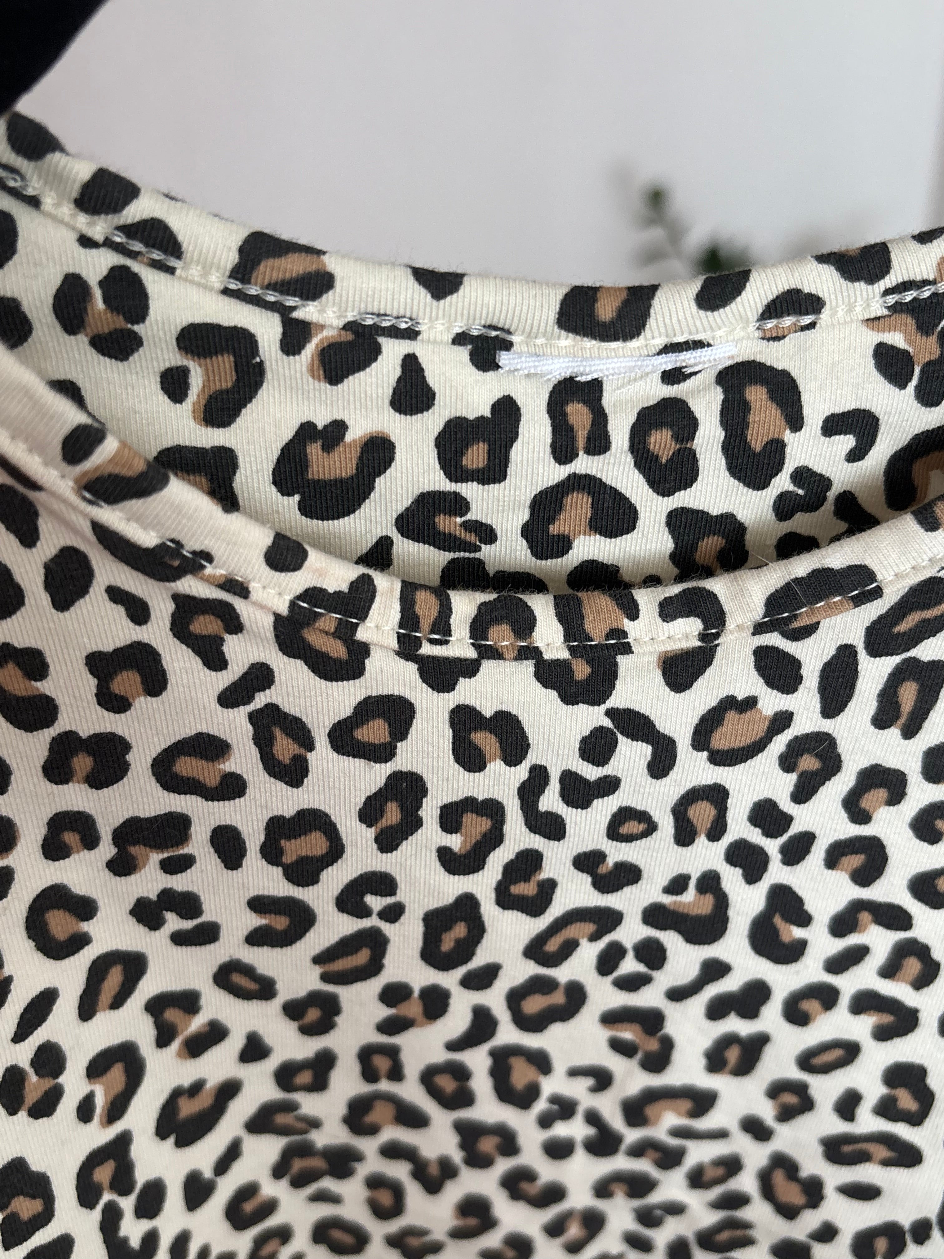 The Leo cropped Tank Top Size XS/S
