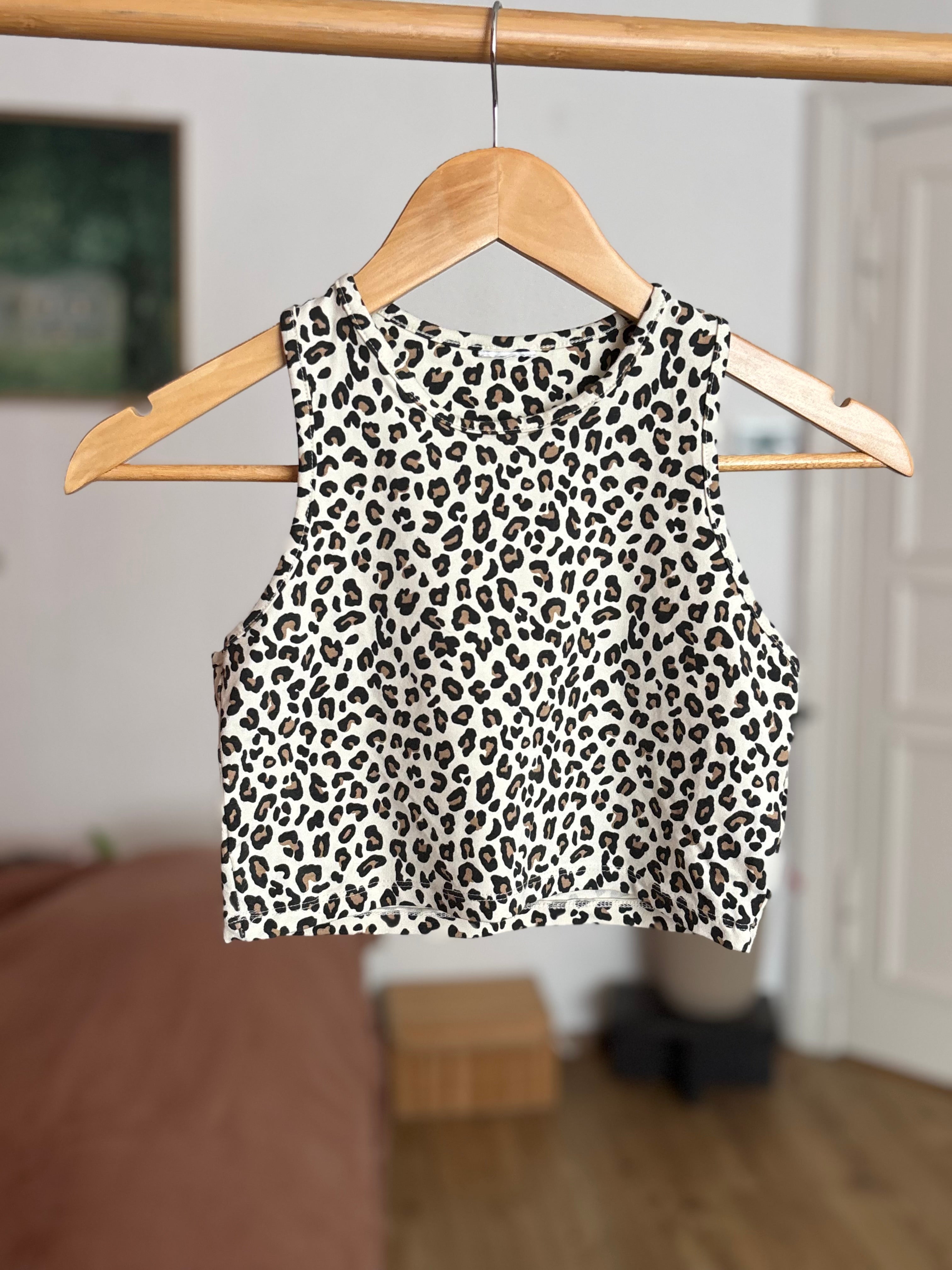 The Leo cropped Tank Top Size XS/S