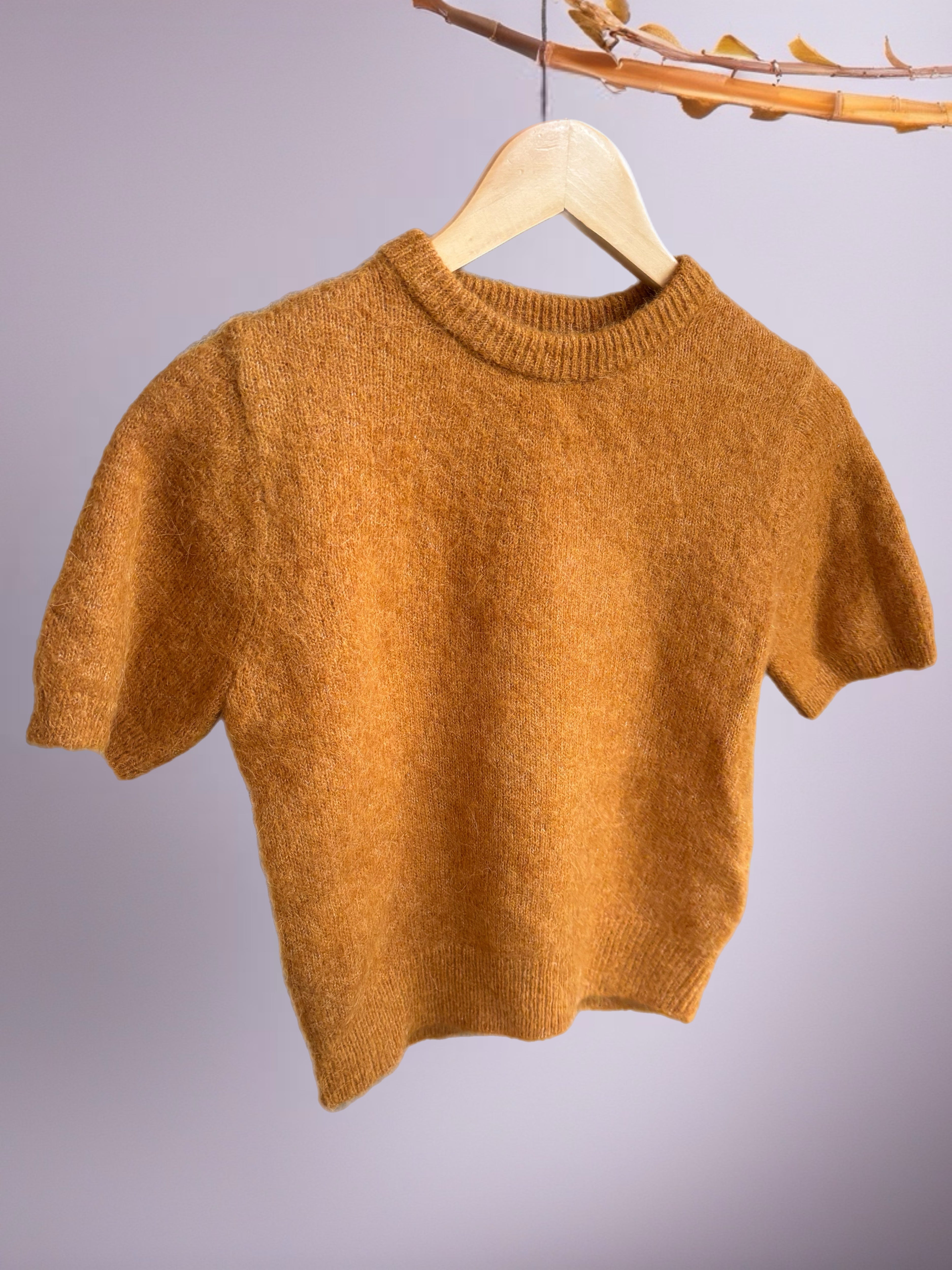 Knitted cropped sweater