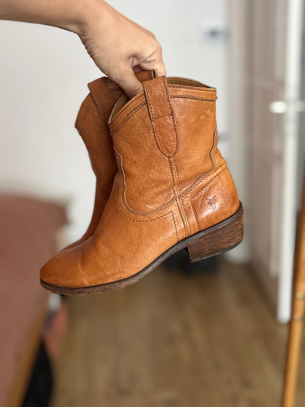 The Vintage Frye Ankle Cowboy Boots Size 37